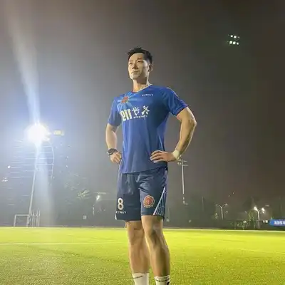 徐铭
